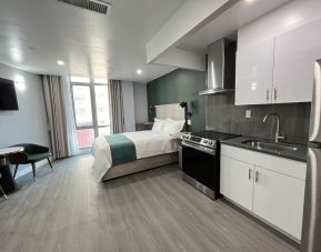 Spacious king room with kitchen.