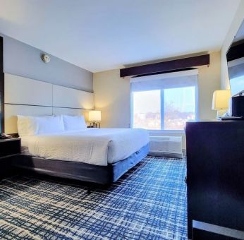 Spacious day use room at Holiday Inn Belcamp - Aberdeen Area.