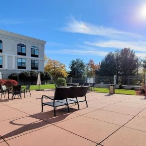 Outdoor garden and terrace area at Holiday Inn Belcamp - Aberdeen Area.