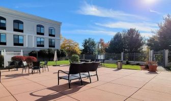 Outdoor garden and terrace area at Holiday Inn Belcamp - Aberdeen Area.