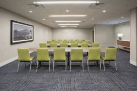 Professional meeting room at Holiday Inn Express & Suites Yorkville.