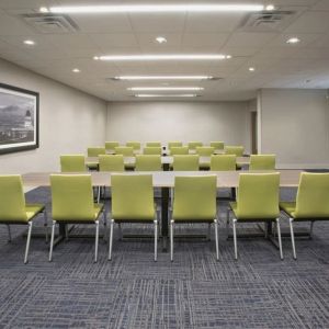 Professional meeting room at Holiday Inn Express & Suites Yorkville.