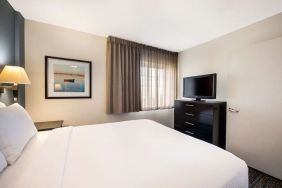 Day use room at Sonesta Simply Suites Detroit Warren.