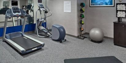 The hotel’s fitness center has gym balls and exercise machines including an elliptical and treadmill.