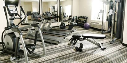 Sonesta Simply Suites Detroit Ann Arbor’s fitness center comes with free weights and a bench, plus various exercise machines.