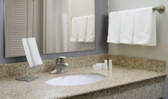 Guest bathroom at Sonesta Select Dallas Central Expressway.