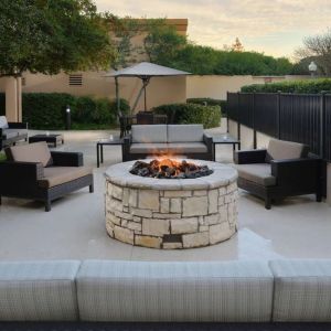 Fire pit at Sonesta Select Dallas Central Expressway.