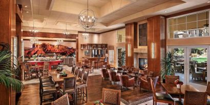 The hotel’s Heart Room Patio serves up breakfast in a setting of high ceilings and toasty fireplaces, with tables of varying sizes and numerous potted plants.