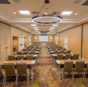 Meeting room at Sonesta Anaheim Resort Area.