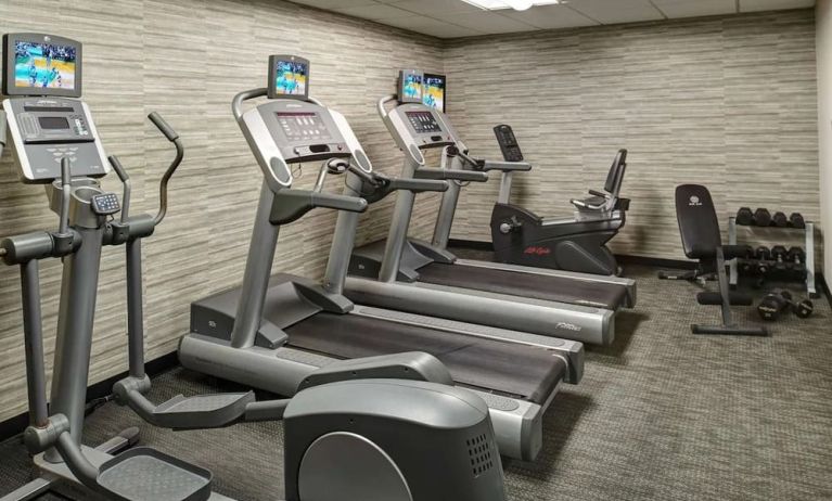 Fitness center at Sonesta Select Milwaukee Brookfield.