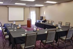 Professional meeting room at Sonesta Select Milwaukee Brookfield.