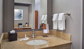 Guest bathroom at Sonesta Select Minneapolis Eden Prairie.