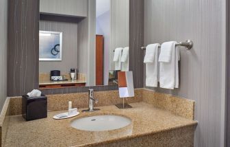 Guest bathroom at Sonesta Select Minneapolis Eden Prairie.