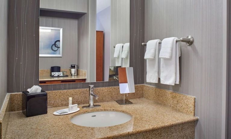 Guest bathroom at Sonesta Select Minneapolis Eden Prairie.