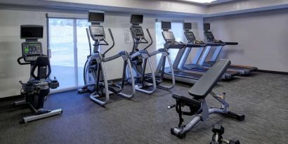 Fitness center at Sonesta Select Minneapolis Eden Prairie.