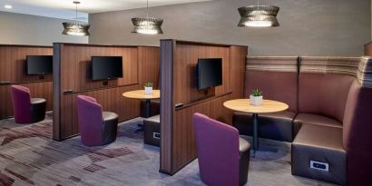 Work pods at Sonesta Select Minneapolis Eden Prairie.