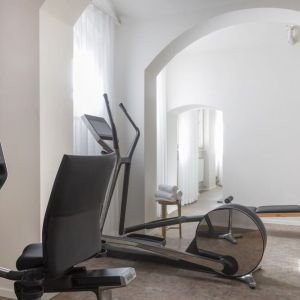 Fitness center at Wilmina Hotel.