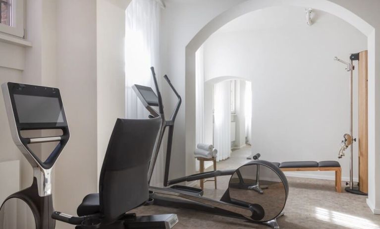 Fitness center at Wilmina Hotel.