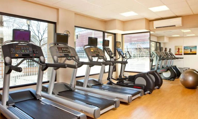 Sonesta White Plains Downtown’s fitness center has gym balls and various types of exercise machine for guests to use.