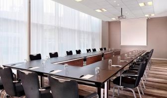 Meeting room at Sheraton Amsterdam Airport Hotel And Conference Center.