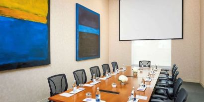 Professional meeting room at Novotel Toronto Vaughan Centre.