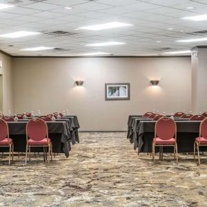 Professional meeting room at EnVision Hotel St. Paul South.