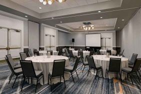 Professional meeting room at Embassy Suites By Hilton San Rafael Marin County.
