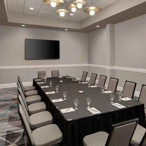 Board room at Embassy Suites By Hilton San Rafael Marin County.
