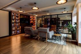 Library and meeting space at Arlo SoHo.