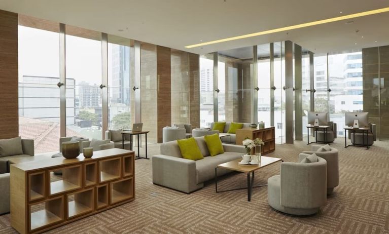 Lounge and coworking area at Fraser Residence Menteng Jakarta.