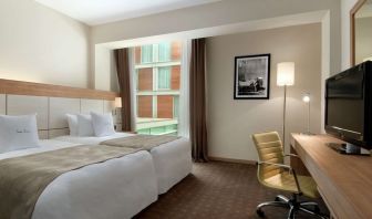 Day use room with natural light at DoubleTree By Hilton Milan.