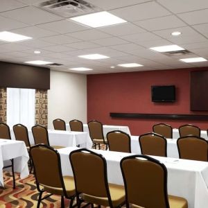 Professional meeting room at Hampton Inn & Suites Conroe - I-45 North.