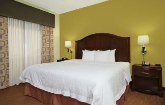 Romantic day use room at Hampton Inn & Suites Conroe - I-45 North.