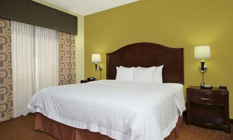 Romantic day use room at Hampton Inn & Suites Conroe - I-45 North.