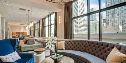 Lounge and lobby at Homewood Suites By Hilton Chicago-Downtown.