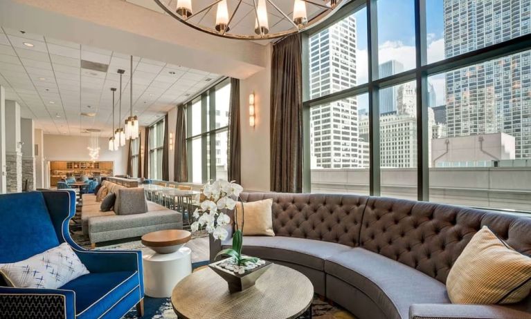 Lounge and lobby at Homewood Suites By Hilton Chicago-Downtown.