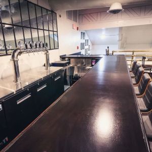 Bar and coworking space at Days Inn Miami International Airport,