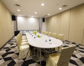 Meeting room at Fraser Place Puteri Harbour.