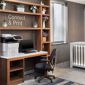 Business center at Fairfield Inn & Suites By Marriott New York Staten Island.