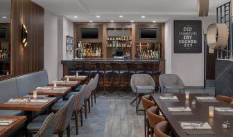 Dining room at Fairfield Inn & Suites By Marriott New York Staten Island.