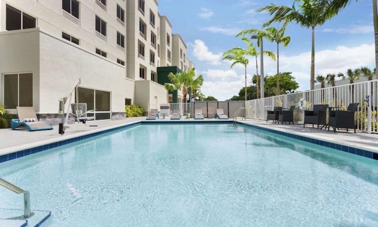 Outdoor pool at Hampton Inn & Suites Miami Kendall.