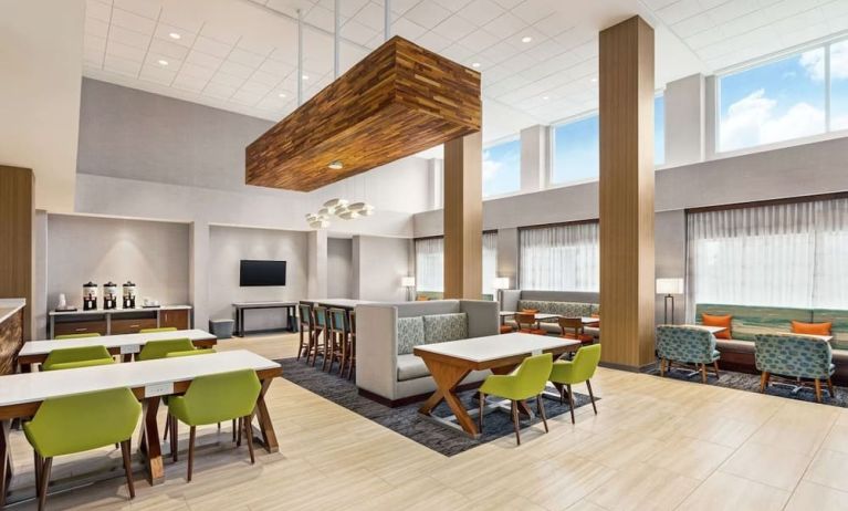 Lounge and coworking space at Hampton Inn & Suites Miami Kendall.