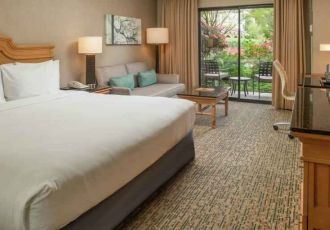 Hotel DoubleTree By Hilton Sonoma Wine Country image