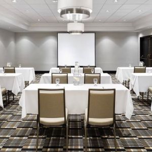 Professional meeting room at Four Points By Sheraton Mississauga Meadowvale.