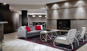 Lounge and coworking space at Four Points By Sheraton Mississauga Meadowvale.