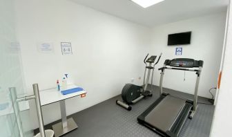 Fitness center at Hotel Star Express Puebla.