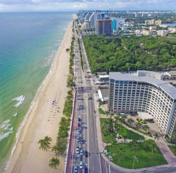 Ocean views and coastal location at Sonesta Fort Lauderdale Beach.