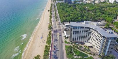 Ocean views and coastal location at Sonesta Fort Lauderdale Beach.