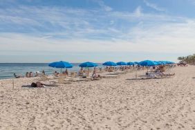 Beach access at Sonesta Fort Lauderdale Beach.