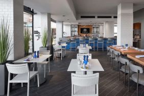 Breakfast, dining, and bar at Sonesta Fort Lauderdale Beach.